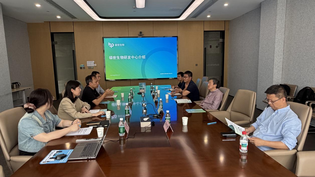 南京医科大学泰州医药产业研究院专家团队赴硕世生物开展合作交流